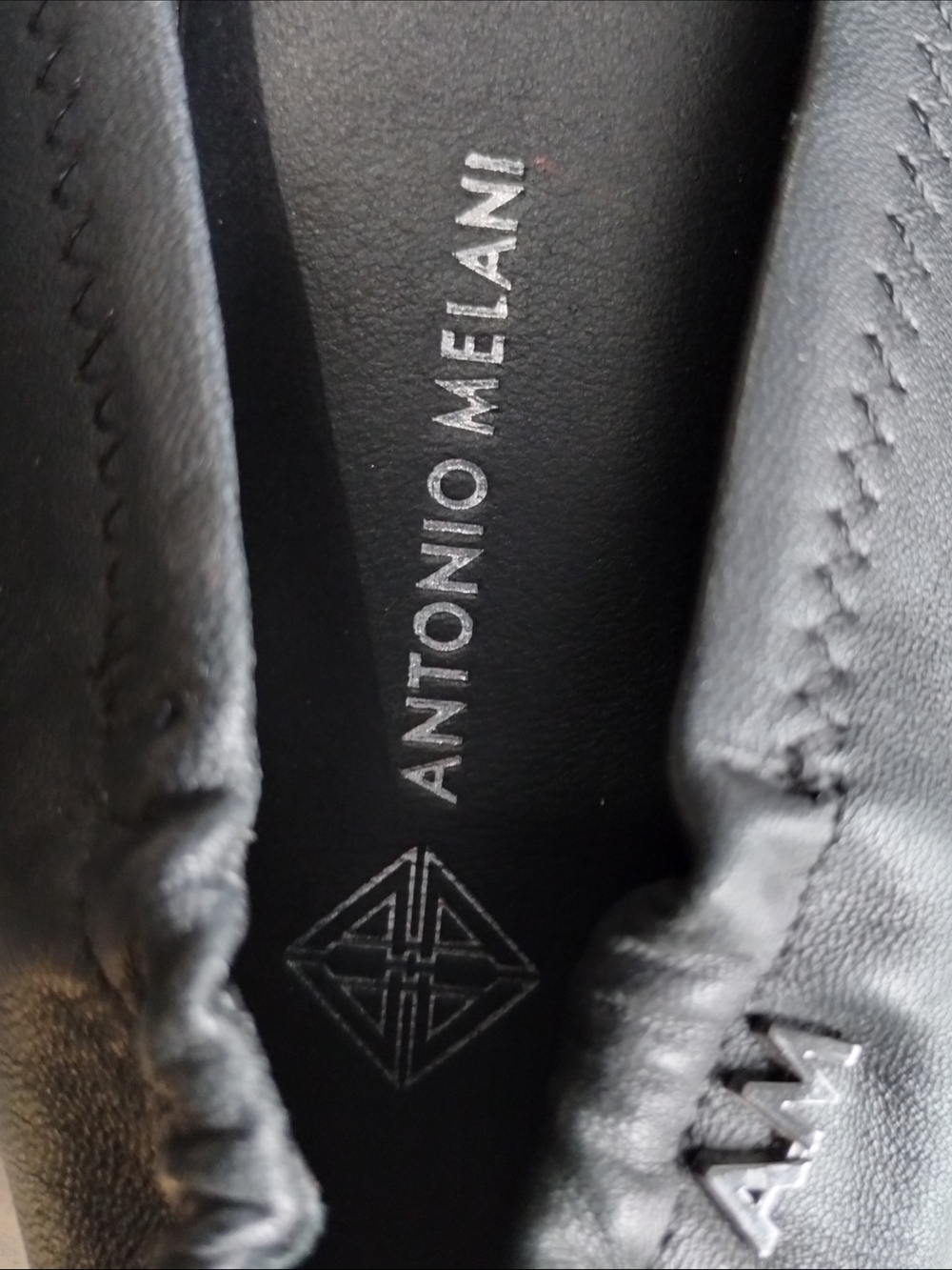 Antonio Melani Black Leather Ballet Flats Size 7.5 Round Toe - Picture 2 of 10